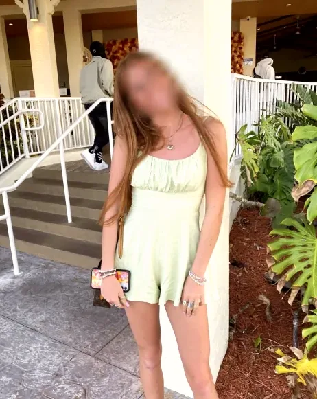 Bernadette, 19