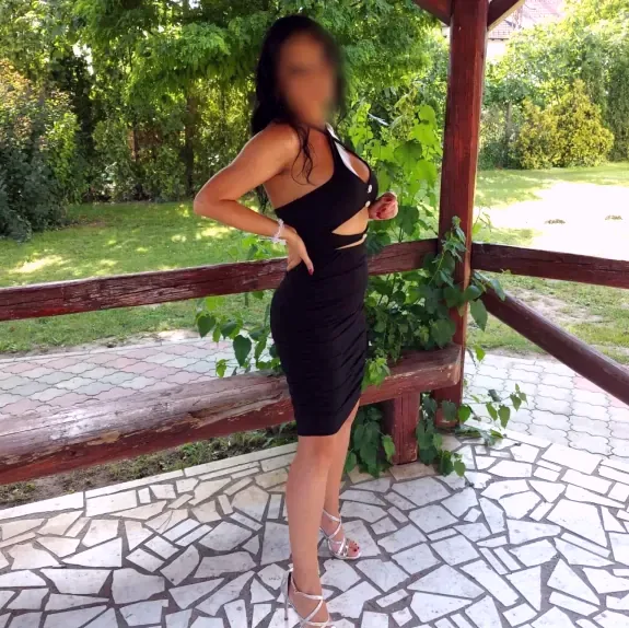 Dragana, 36