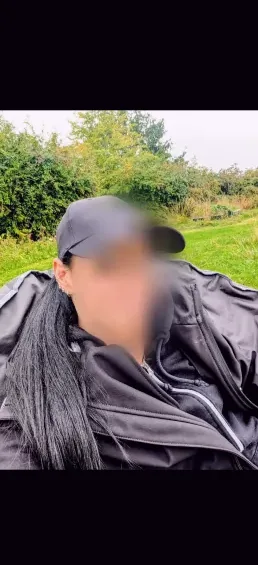 Elisabeth, 37