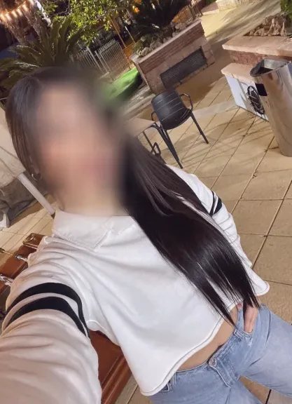 Ingrid, 24