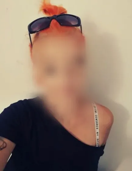 Jovana, 35