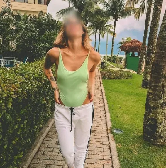Karin, 29