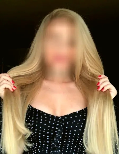 Leonie, 38
