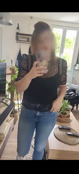 Miriam, 34