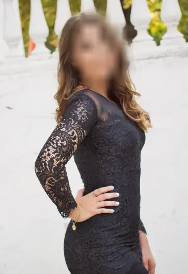 Valentina, 28